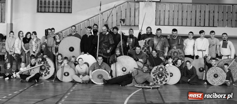 Zdjęcie w galerii na portalu naszraciborz.pl: Duże zainteresowanie Dniem ze średniowieczem w Nędzy wiadomości z regionu