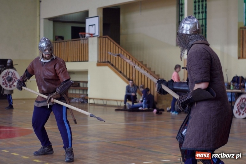 Zdjęcie w galerii na portalu naszraciborz.pl: Duże zainteresowanie Dniem ze średniowieczem w Nędzy wiadomości z regionu