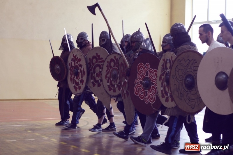 Zdjęcie w galerii na portalu naszraciborz.pl: Duże zainteresowanie Dniem ze średniowieczem w Nędzy wiadomości z regionu
