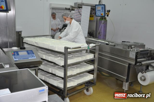 Zdjęcie w galerii na portalu naszraciborz.pl: Zwiedzili raciborską mleczarnię wiadomości z regionu