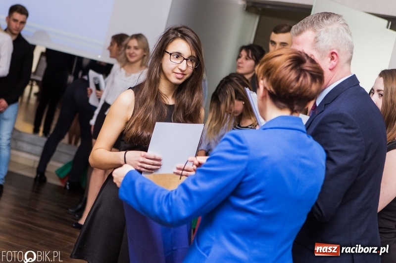 Zdjęcie w galerii na portalu naszraciborz.pl: Podsumowanie projektu unijnego w CKZiU nr 1 wiadomości z regionu