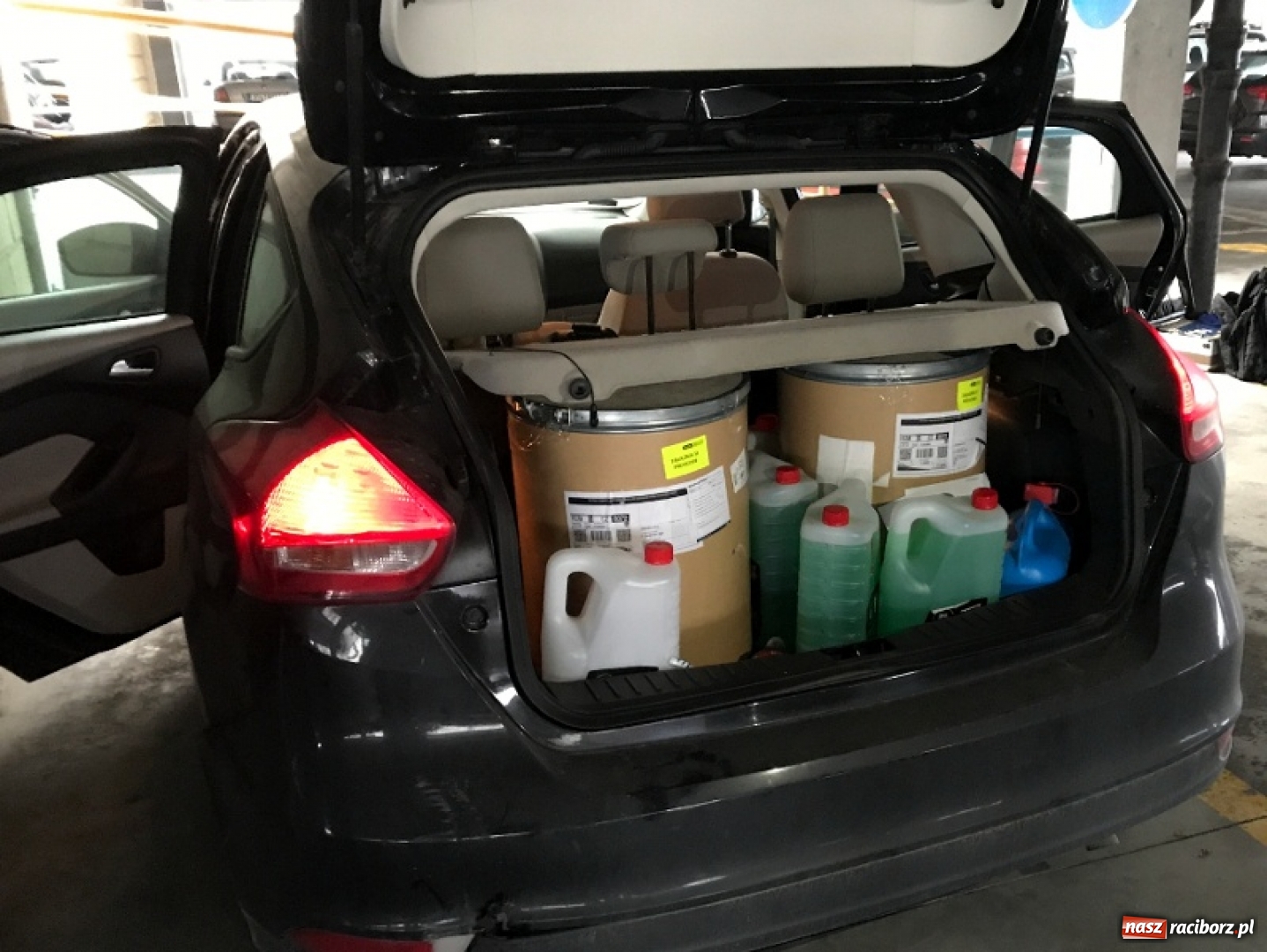 Zdjęcie w galerii na portalu naszraciborz.pl: Kolejne zatrzymania podejrzanych o handel narkotykami i dopalaczami wiadomości z regionu