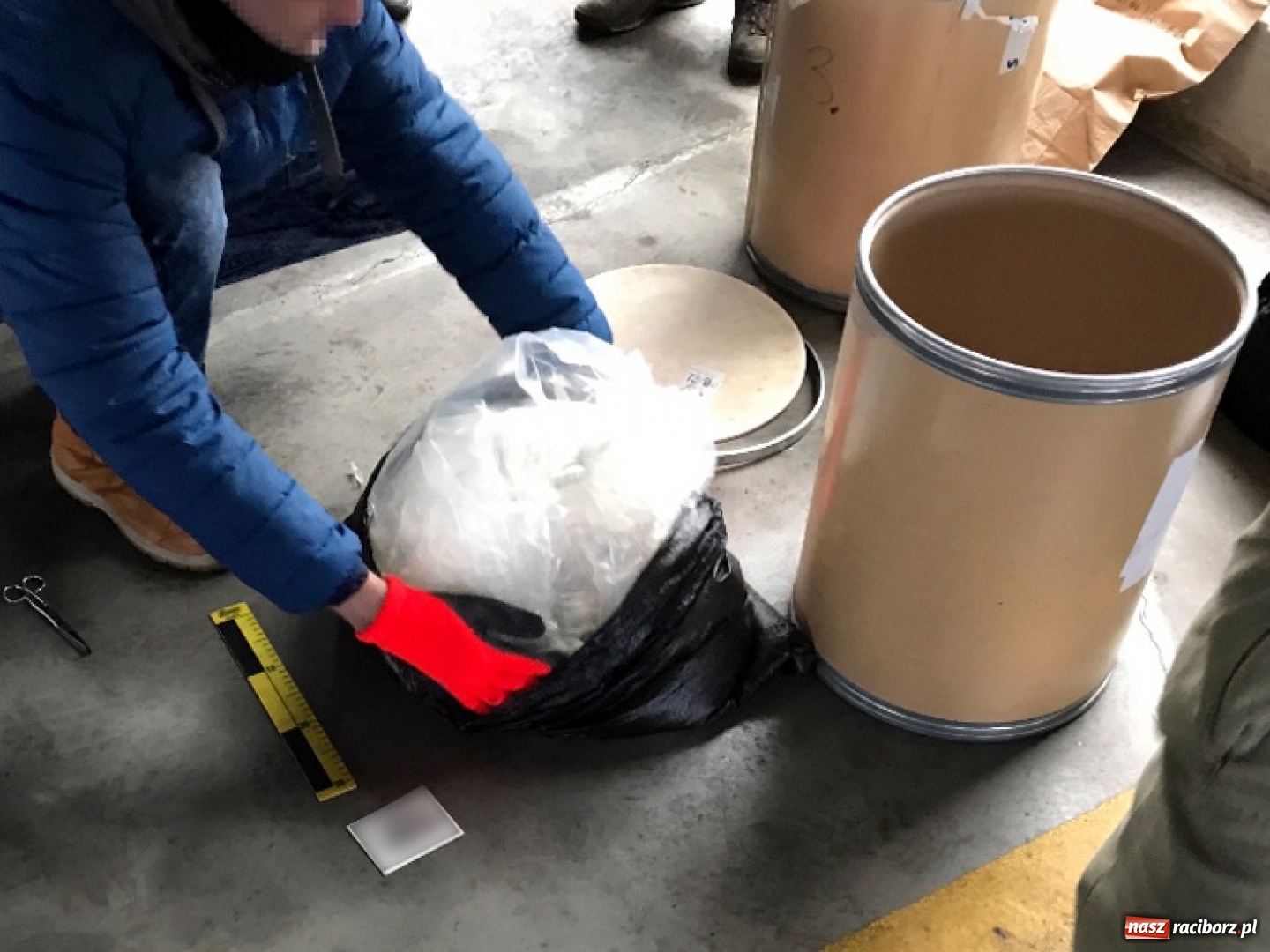 Zdjęcie w galerii na portalu naszraciborz.pl: Kolejne zatrzymania podejrzanych o handel narkotykami i dopalaczami wiadomości z regionu