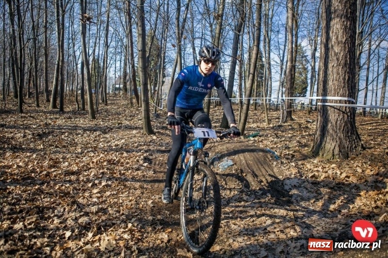 Zdjęcie w galerii na portalu naszraciborz.pl: Łukasz Jureczka kolarz z Eko-Okien rozpoczął sezon zmagań kolarskich wiadomości z regionu