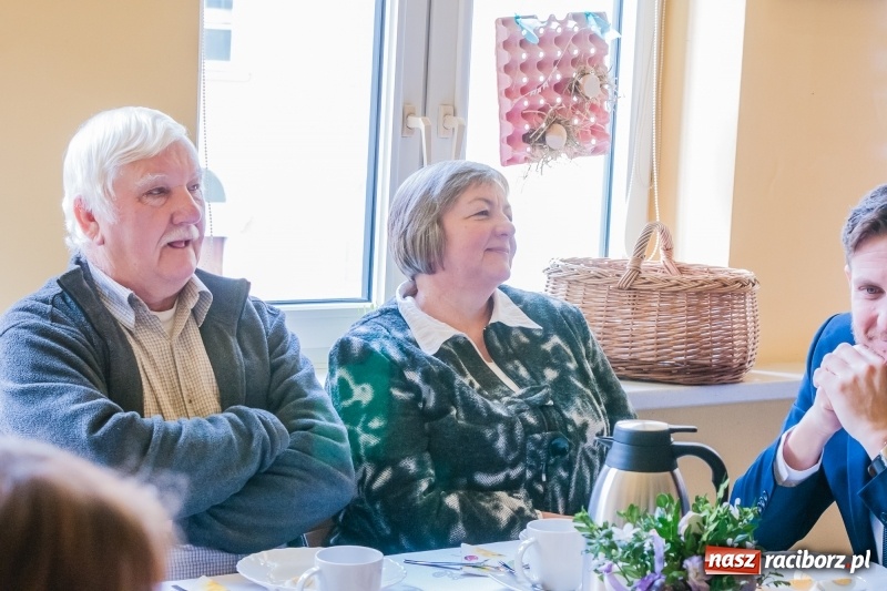 Zdjęcie w galerii na portalu naszraciborz.pl: Śniadanie wielkanocne w Warsztatach Terapii Zajęciowej wiadomości z regionu