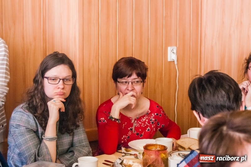 Zdjęcie w galerii na portalu naszraciborz.pl: Śniadanie wielkanocne w Warsztatach Terapii Zajęciowej wiadomości z regionu