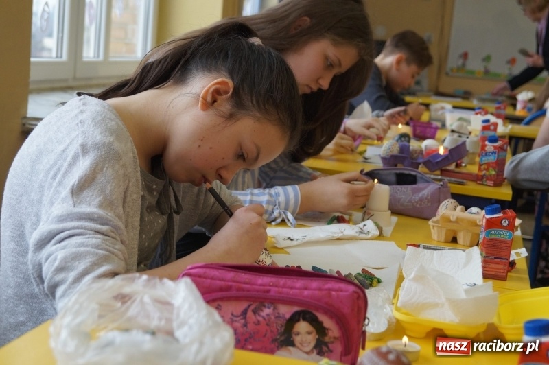 Zdjęcie w galerii na portalu naszraciborz.pl: Kroszonkarskie cuda na konkursie w Nędzy wiadomości z regionu