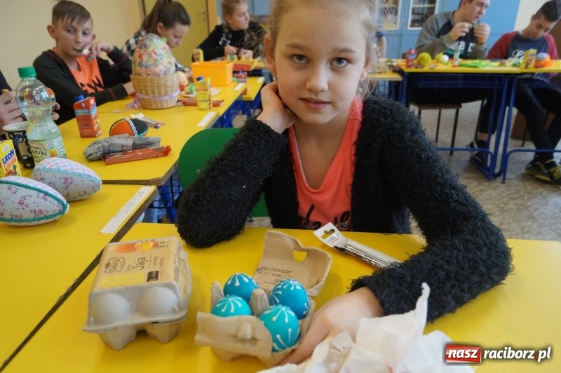 Zdjęcie w galerii na portalu naszraciborz.pl: Kroszonkarskie cuda na konkursie w Nędzy wiadomości z regionu