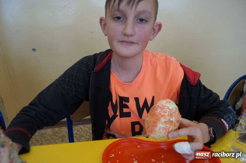 Zdjęcie w galerii na portalu naszraciborz.pl: Kroszonkarskie cuda na konkursie w Nędzy wiadomości z regionu