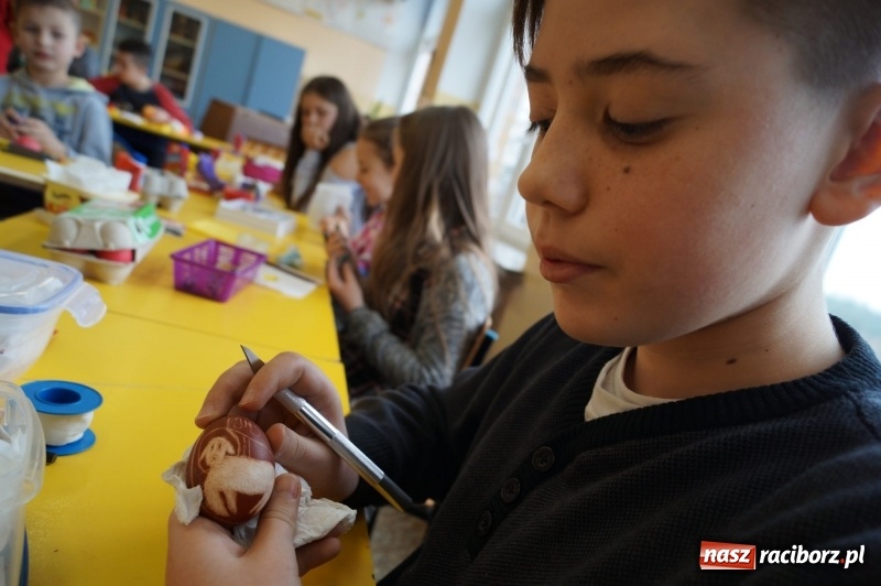 Zdjęcie w galerii na portalu naszraciborz.pl: Kroszonkarskie cuda na konkursie w Nędzy wiadomości z regionu