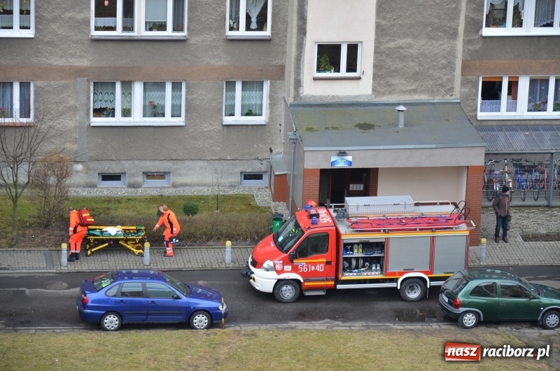 Zdjęcie w galerii na portalu naszraciborz.pl: Akcja służb ratunkowych na Katowickiej  wiadomości z regionu