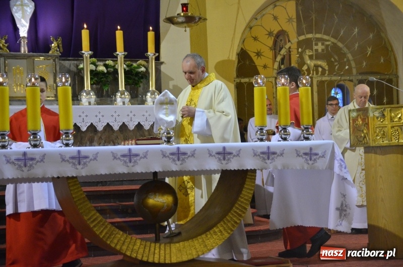 Zdjęcie w galerii na portalu naszraciborz.pl: Wielki Czwartek - dzień kapłaństwa i Eucharystii. Biskup opolski obawia się uśpienia kapłanów wiadomości z regionu