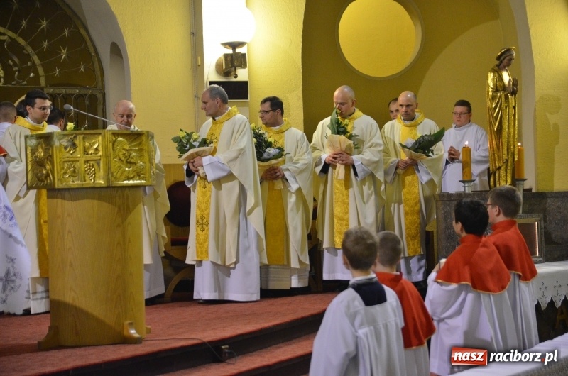 Zdjęcie w galerii na portalu naszraciborz.pl: Wielki Czwartek - dzień kapłaństwa i Eucharystii. Biskup opolski obawia się uśpienia kapłanów wiadomości z regionu