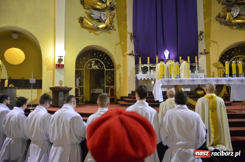 Zdjęcie w galerii na portalu naszraciborz.pl: Wielki Czwartek - dzień kapłaństwa i Eucharystii. Biskup opolski obawia się uśpienia kapłanów wiadomości z regionu