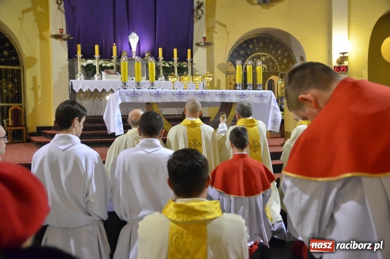 Zdjęcie w galerii na portalu naszraciborz.pl: Wielki Czwartek - dzień kapłaństwa i Eucharystii. Biskup opolski obawia się uśpienia kapłanów wiadomości z regionu