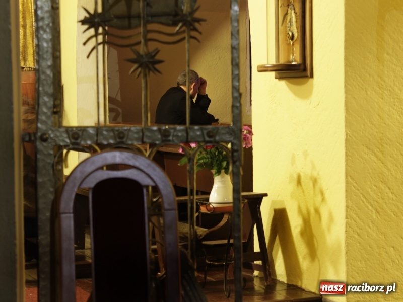 Zdjęcie w galerii na portalu naszraciborz.pl: Wielki Czwartek - dzień kapłaństwa i Eucharystii. Biskup opolski obawia się uśpienia kapłanów wiadomości z regionu