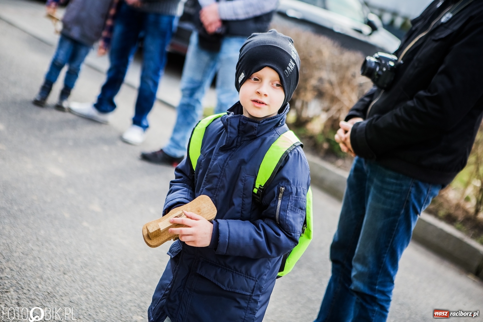 Zdjęcie w galerii na portalu naszraciborz.pl: Wędrowanie z kołatkami w Sudole wiadomości z regionu