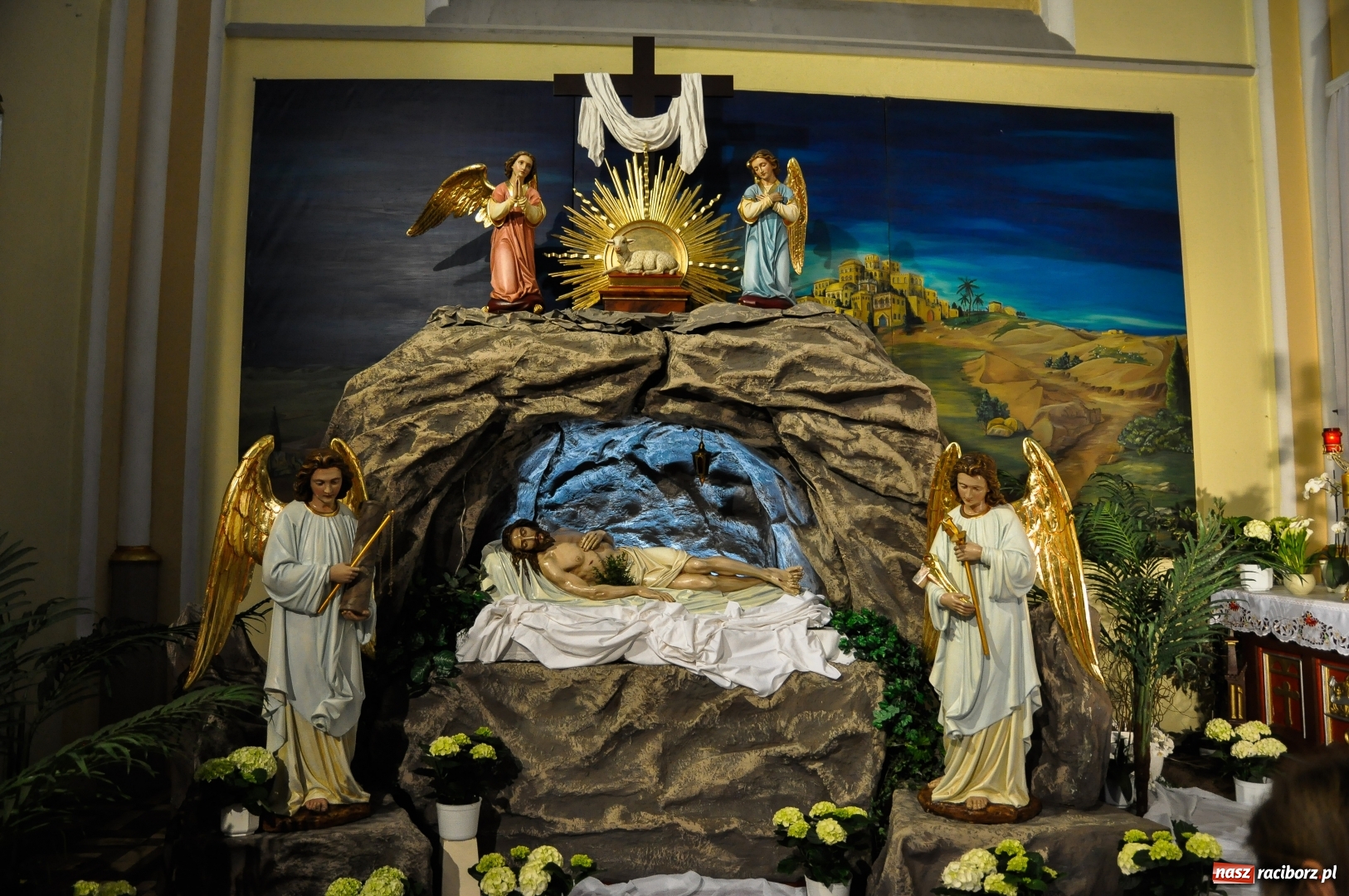 Zdjęcie w galerii na portalu naszraciborz.pl: Groby Pańskie w kościołach Raciborza i okolic  wiadomości z regionu