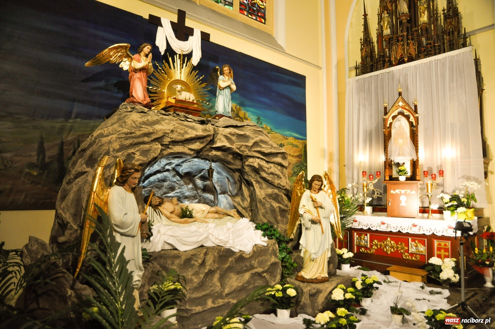 Zdjęcie w galerii na portalu naszraciborz.pl: Groby Pańskie w kościołach Raciborza i okolic  wiadomości z regionu