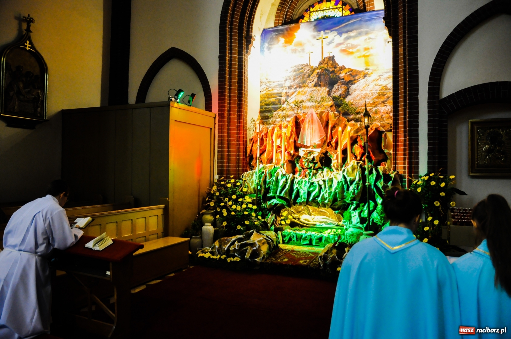 Zdjęcie w galerii na portalu naszraciborz.pl: Groby Pańskie w kościołach Raciborza i okolic  wiadomości z regionu