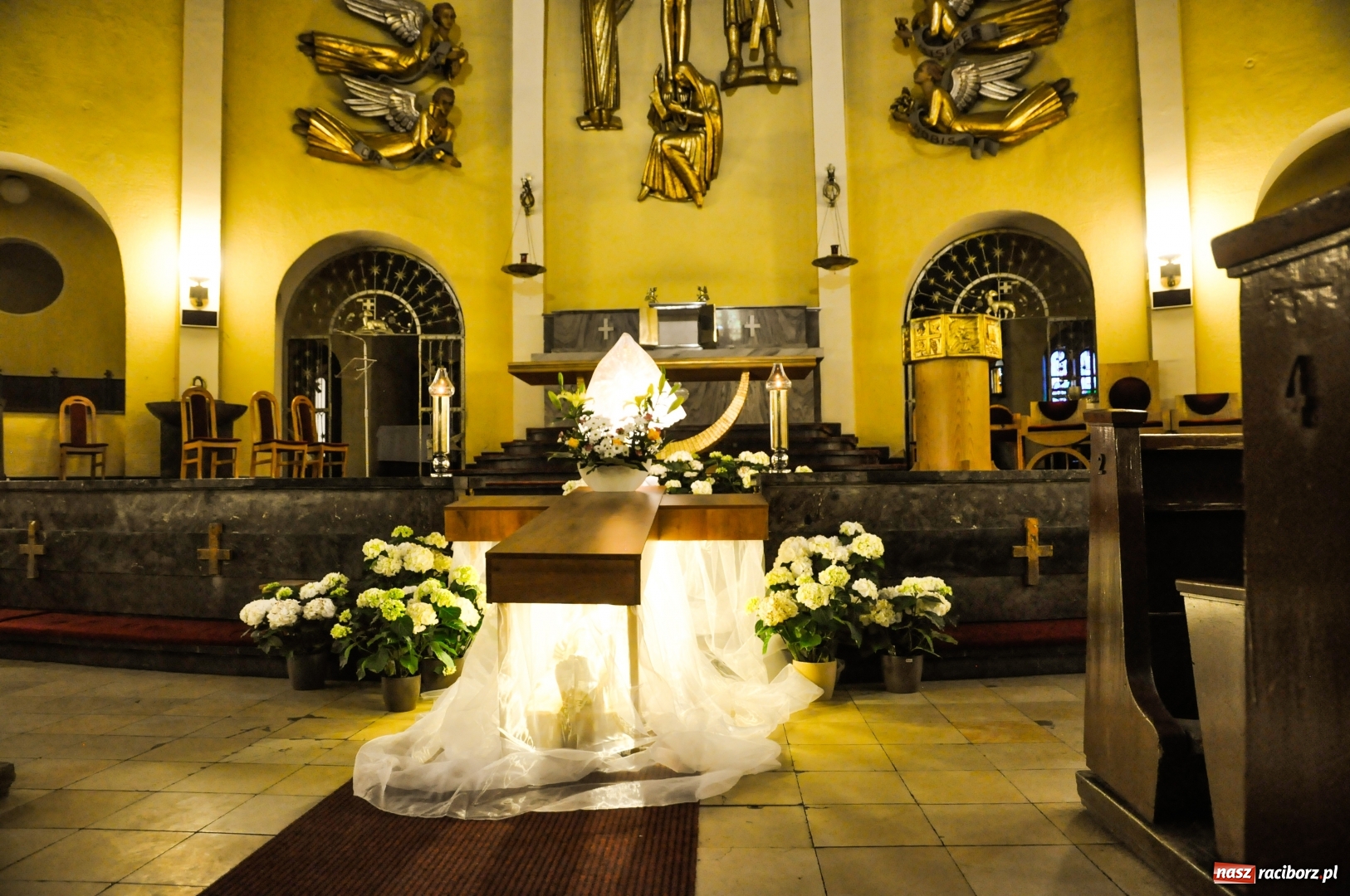 Zdjęcie w galerii na portalu naszraciborz.pl: Groby Pańskie w kościołach Raciborza i okolic  wiadomości z regionu