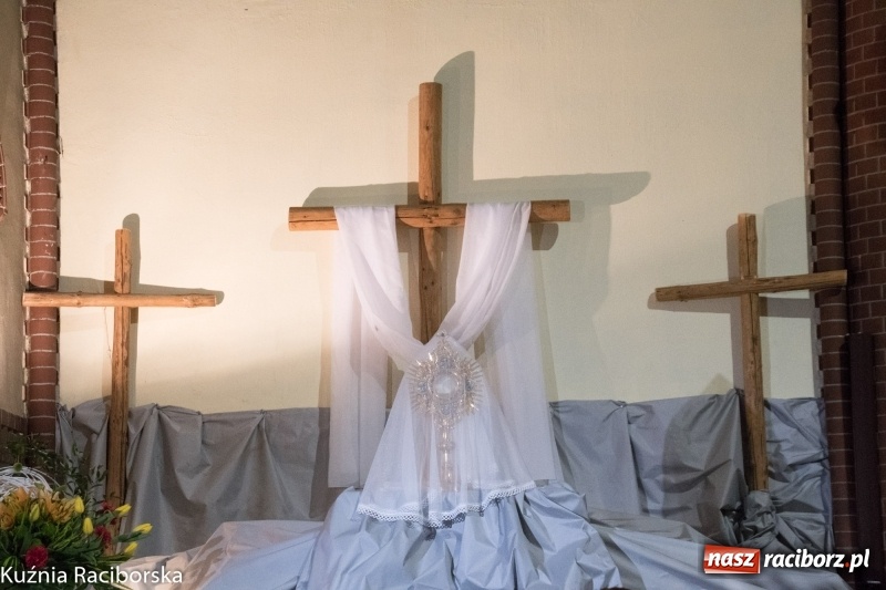 Zdjęcie w galerii na portalu naszraciborz.pl: Groby Pańskie w kościołach Raciborza i okolic  wiadomości z regionu