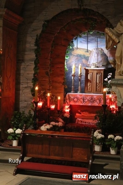 Zdjęcie w galerii na portalu naszraciborz.pl: Groby Pańskie w kościołach Raciborza i okolic  wiadomości z regionu