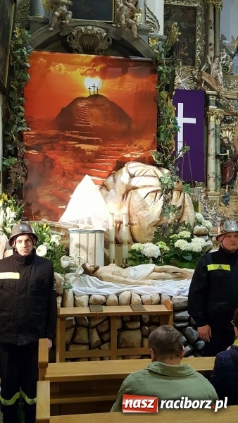 Zdjęcie w galerii na portalu naszraciborz.pl: Groby Pańskie w kościołach Raciborza i okolic  wiadomości z regionu
