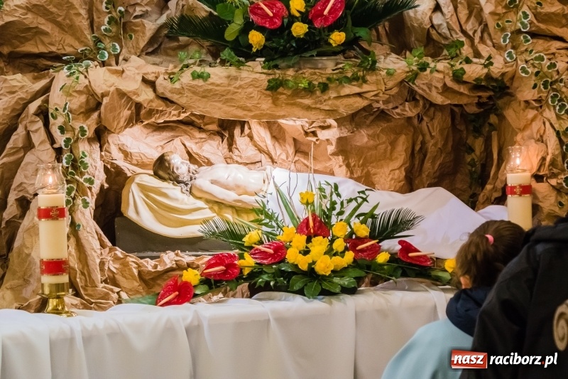 Zdjęcie w galerii na portalu naszraciborz.pl: Groby Pańskie w kościołach Raciborza i okolic  wiadomości z regionu
