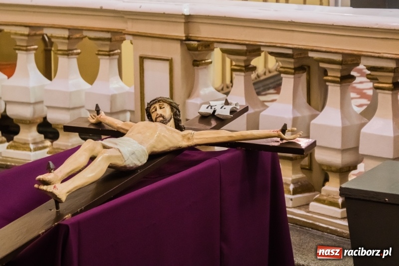 Zdjęcie w galerii na portalu naszraciborz.pl: Groby Pańskie w kościołach Raciborza i okolic  wiadomości z regionu