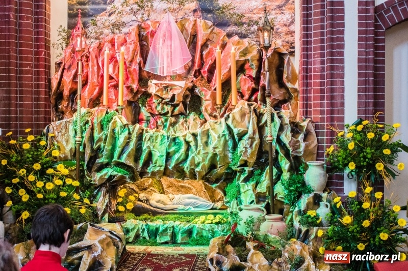 Zdjęcie w galerii na portalu naszraciborz.pl: Groby Pańskie w kościołach Raciborza i okolic  wiadomości z regionu