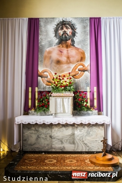 Zdjęcie w galerii na portalu naszraciborz.pl: Groby Pańskie w kościołach Raciborza i okolic  wiadomości z regionu