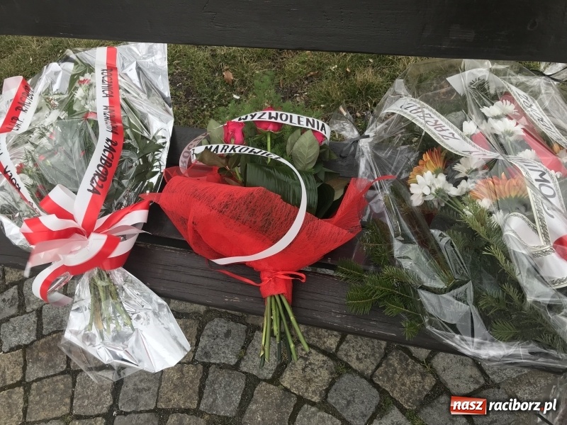 Zdjęcie w galerii na portalu naszraciborz.pl: Skromna uroczystość lewicy w rocznicę wydarzeń z 31 marca 1945 roku  wiadomości z regionu