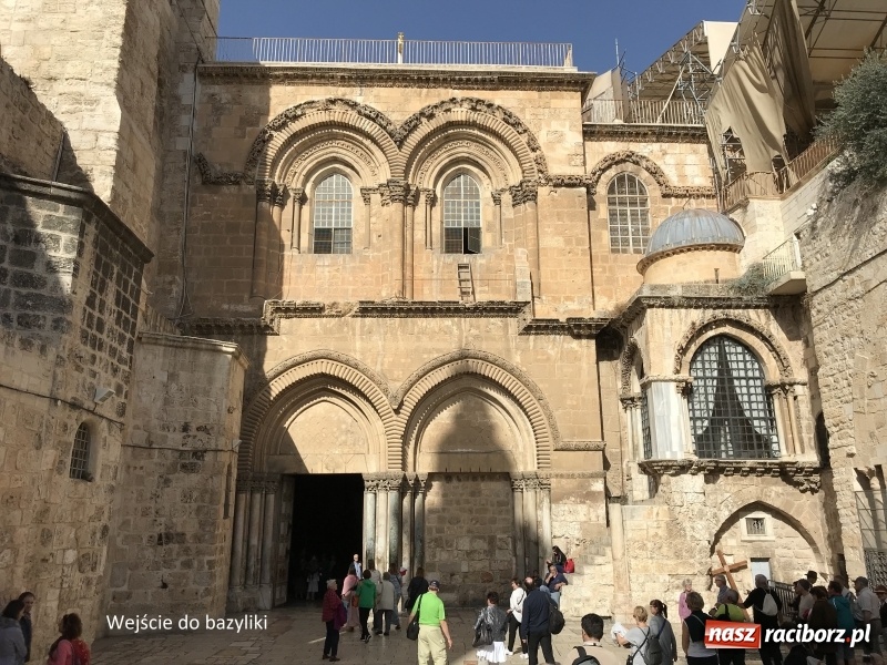 Zdjęcie w galerii na portalu naszraciborz.pl: Raciborzanie przy prawdziwym Bożym Grobie wiadomości z regionu