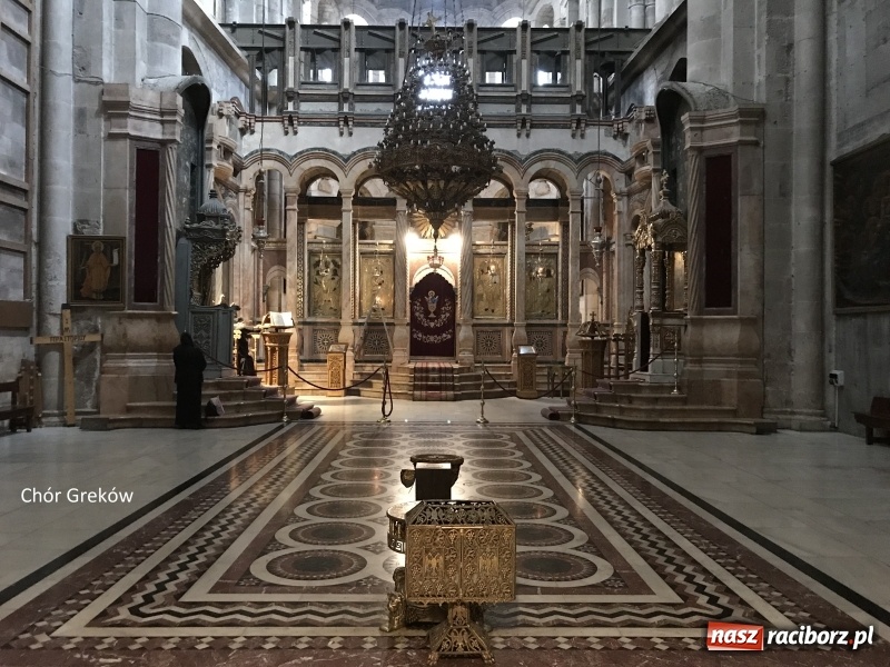 Zdjęcie w galerii na portalu naszraciborz.pl: Raciborzanie przy prawdziwym Bożym Grobie wiadomości z regionu