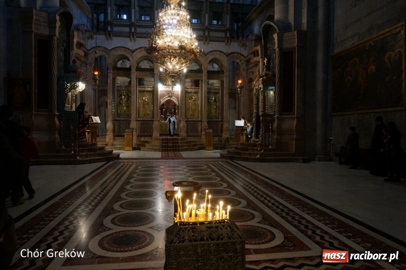 Zdjęcie w galerii na portalu naszraciborz.pl: Raciborzanie przy prawdziwym Bożym Grobie wiadomości z regionu