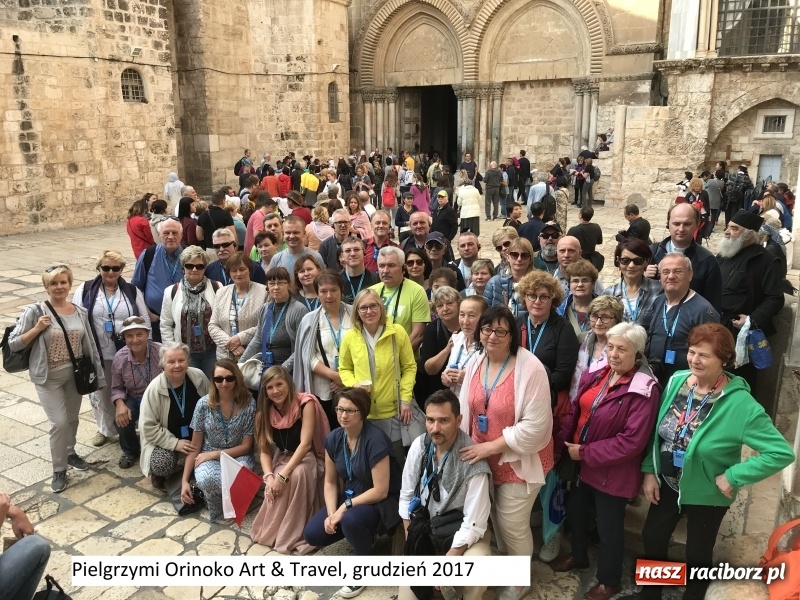 Zdjęcie w galerii na portalu naszraciborz.pl: Raciborzanie przy prawdziwym Bożym Grobie wiadomości z regionu
