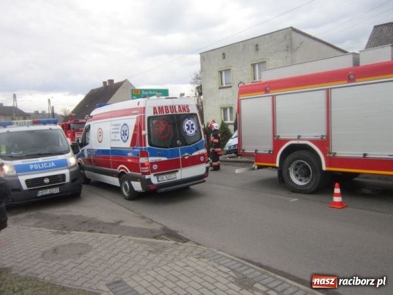 Zdjęcie w galerii na portalu naszraciborz.pl: Policja podsumowała świąteczny weekend. Rekordzista ściął słup i wjechał w płot prywatnej posesji  wiadomości z regionu