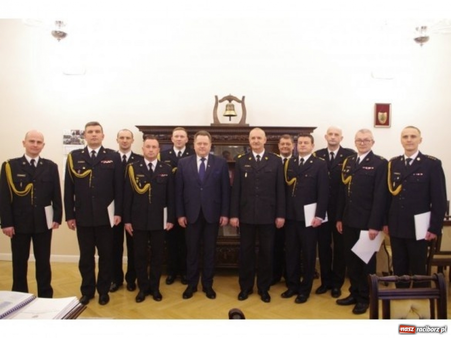 Zdjęcie w galerii na portalu naszraciborz.pl: Raciborscy strażacy mają nowego komendanta  wiadomości z regionu