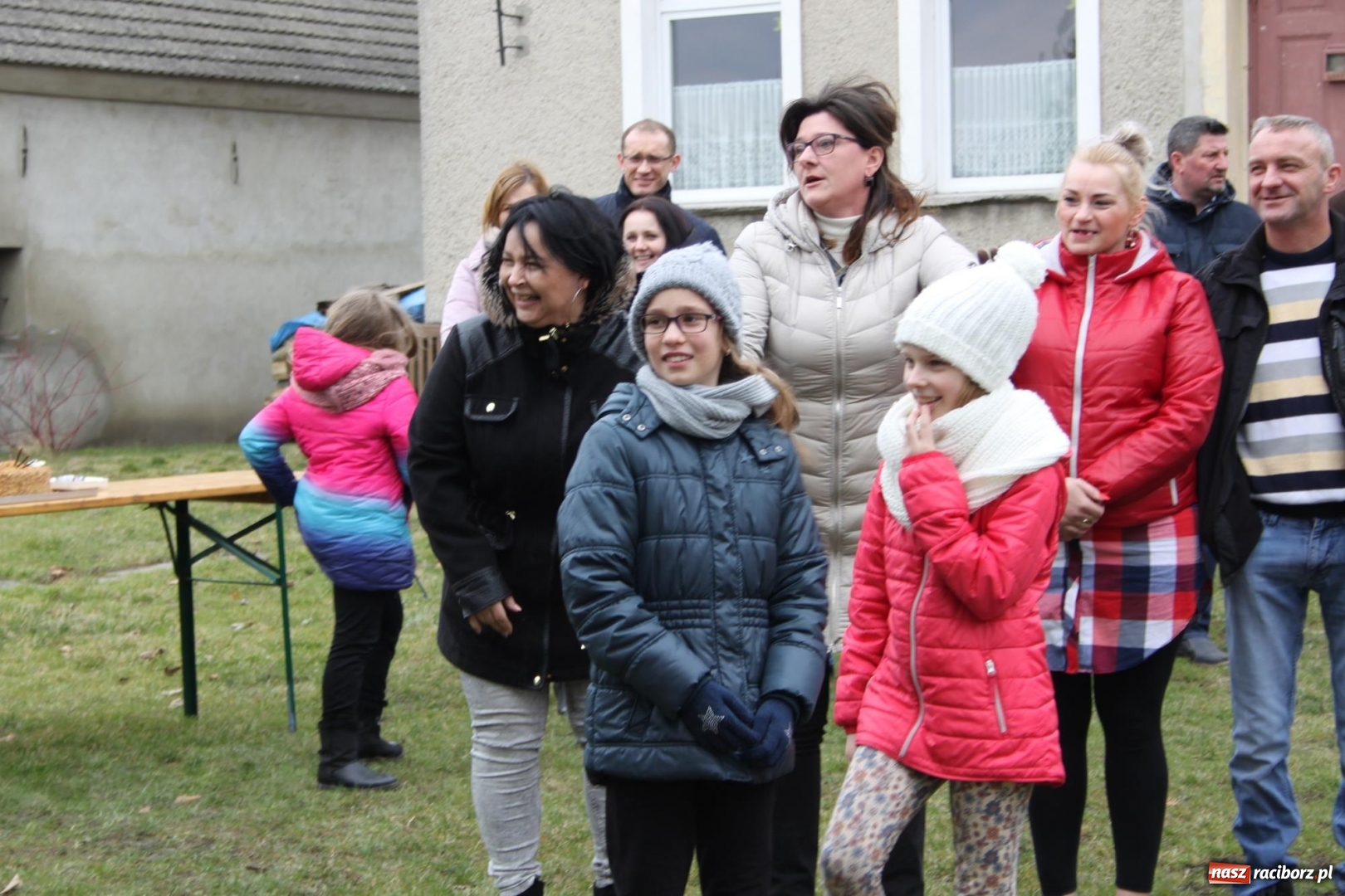 Zdjęcie w galerii na portalu naszraciborz.pl: Wojnowice. Spotkanie wielkanocne na ogrodach plebanijnych  wiadomości z regionu