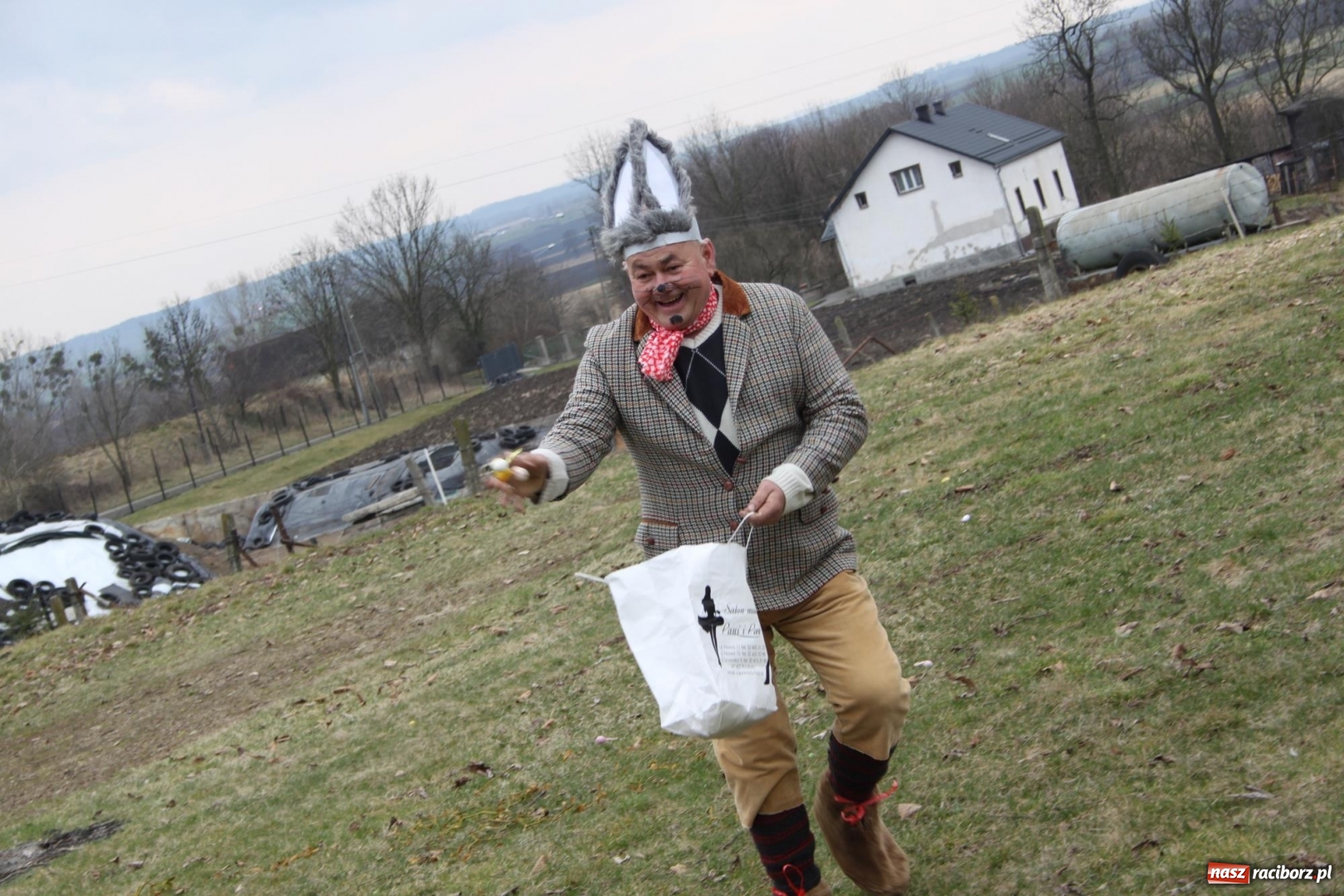 Zdjęcie w galerii na portalu naszraciborz.pl: Wojnowice. Spotkanie wielkanocne na ogrodach plebanijnych  wiadomości z regionu