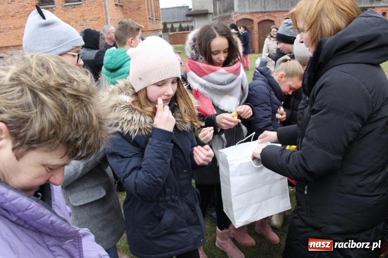 Zdjęcie w galerii na portalu naszraciborz.pl: Wojnowice. Spotkanie wielkanocne na ogrodach plebanijnych  wiadomości z regionu