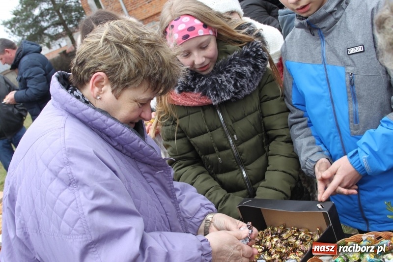 Zdjęcie w galerii na portalu naszraciborz.pl: Wojnowice. Spotkanie wielkanocne na ogrodach plebanijnych  wiadomości z regionu