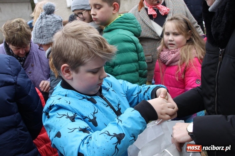 Zdjęcie w galerii na portalu naszraciborz.pl: Wojnowice. Spotkanie wielkanocne na ogrodach plebanijnych  wiadomości z regionu