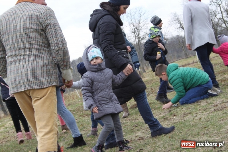 Zdjęcie w galerii na portalu naszraciborz.pl: Wojnowice. Spotkanie wielkanocne na ogrodach plebanijnych  wiadomości z regionu