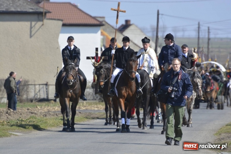 Zdjęcie w galerii na portalu naszraciborz.pl: Pietrowicka procesja z czeskim akcentem  wiadomości z regionu