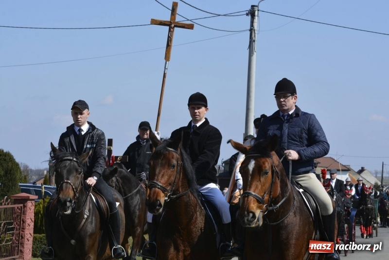 Zdjęcie w galerii na portalu naszraciborz.pl: Pietrowicka procesja z czeskim akcentem  wiadomości z regionu