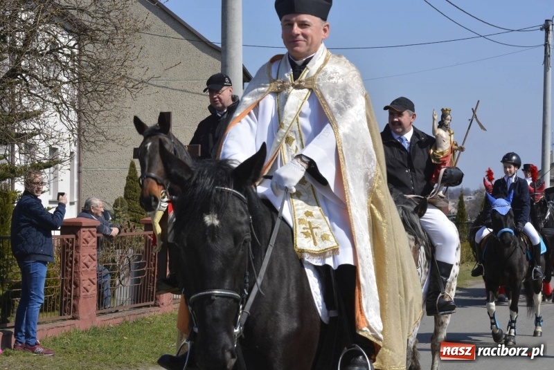 Zdjęcie w galerii na portalu naszraciborz.pl: Pietrowicka procesja z czeskim akcentem  wiadomości z regionu