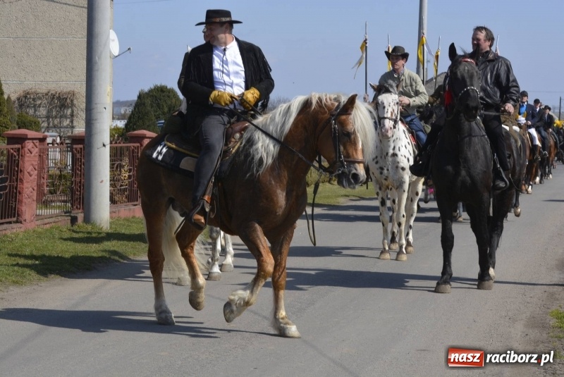 Zdjęcie w galerii na portalu naszraciborz.pl: Pietrowicka procesja z czeskim akcentem  wiadomości z regionu