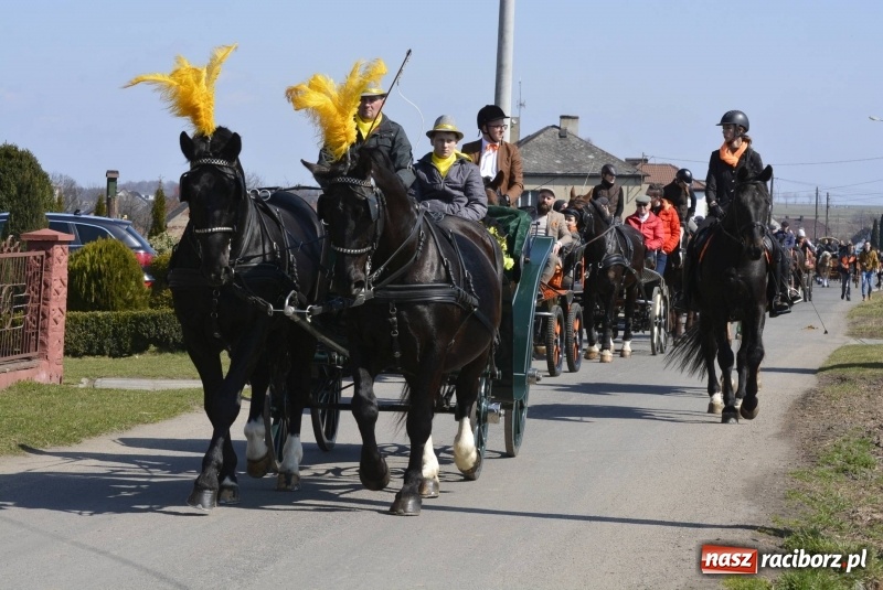 Zdjęcie w galerii na portalu naszraciborz.pl: Pietrowicka procesja z czeskim akcentem  wiadomości z regionu